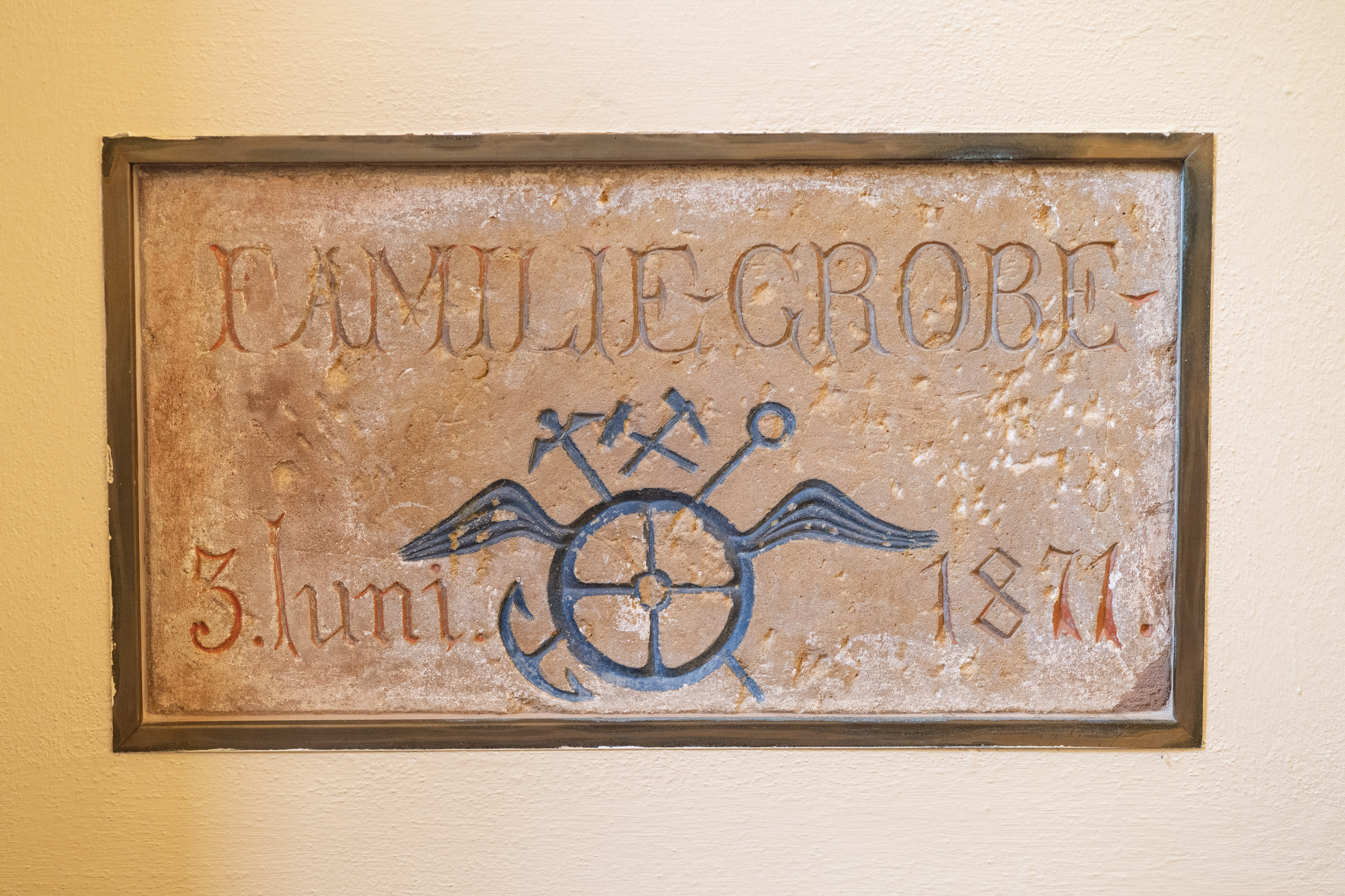 The commemorative first stone laid of Villa Gröbovka.