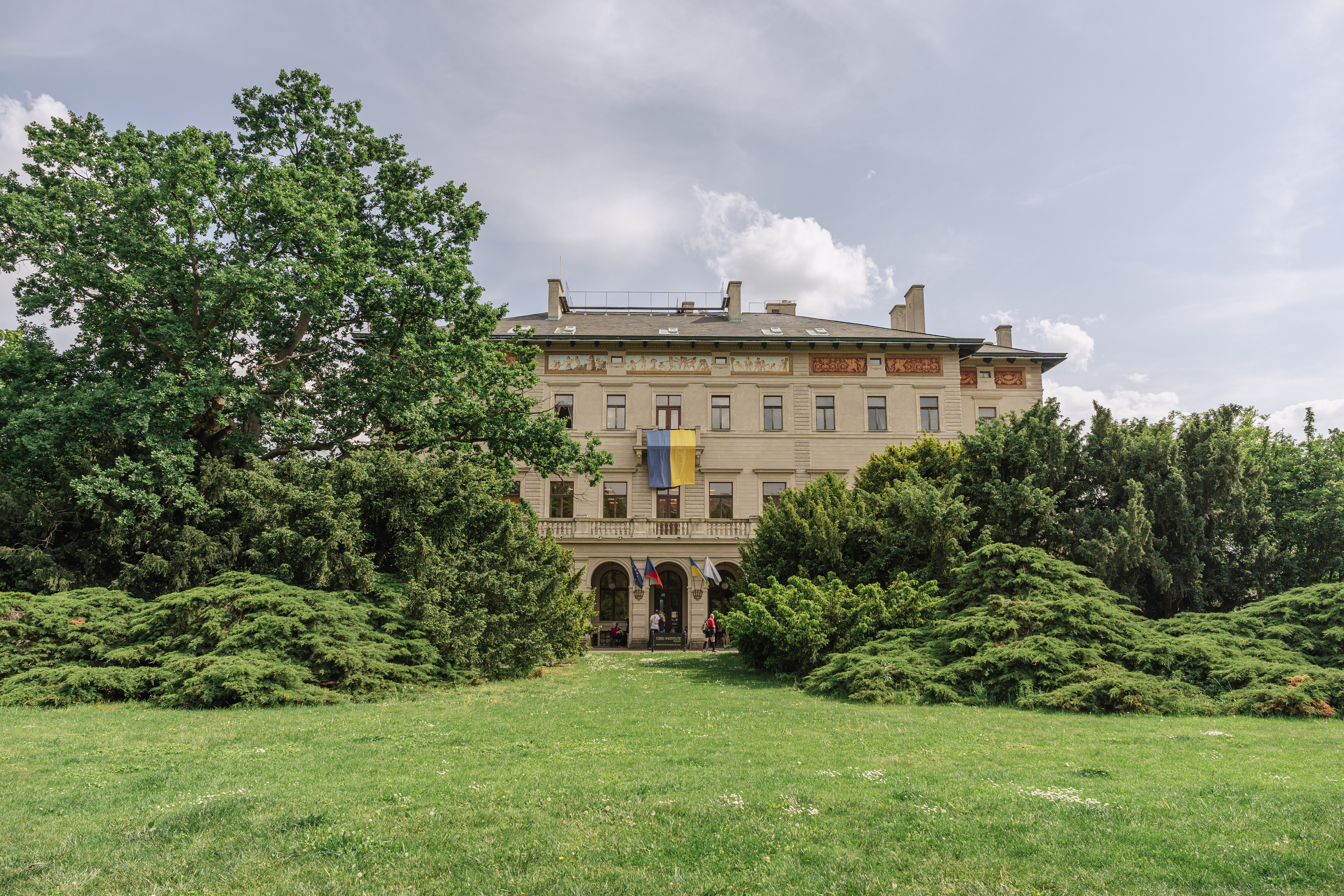 Villa Grebovka on a beautiful day, taken by my colleague Lauriane Labourel.